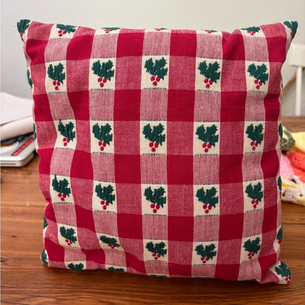 Vintage Gingham Christmas Pillow